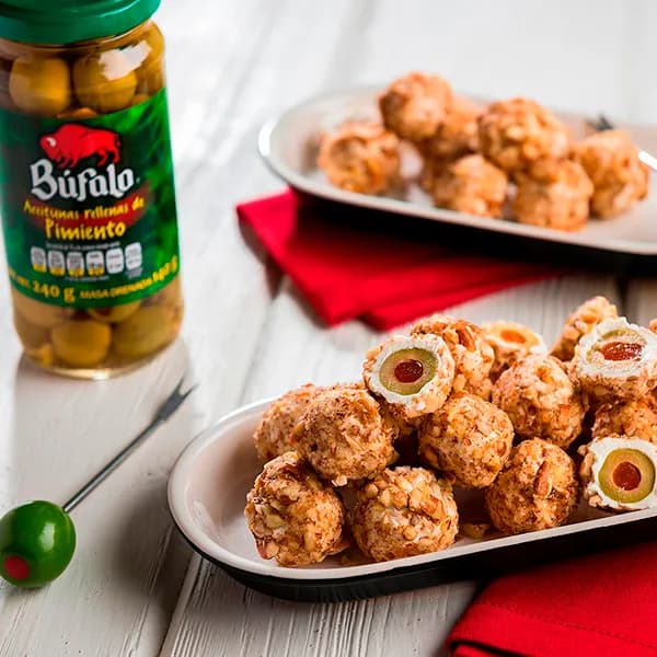 Bolitas de Aceituna con Crema, Queso y Nuez